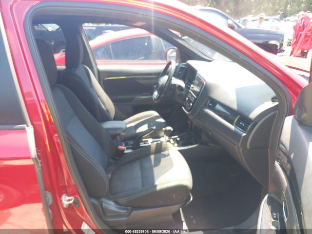 45329108 :رقم المزاد ، JA4AD3A35JZ035045 vin ، 2018 Mitsubishi Outlander Le مزاد بيع