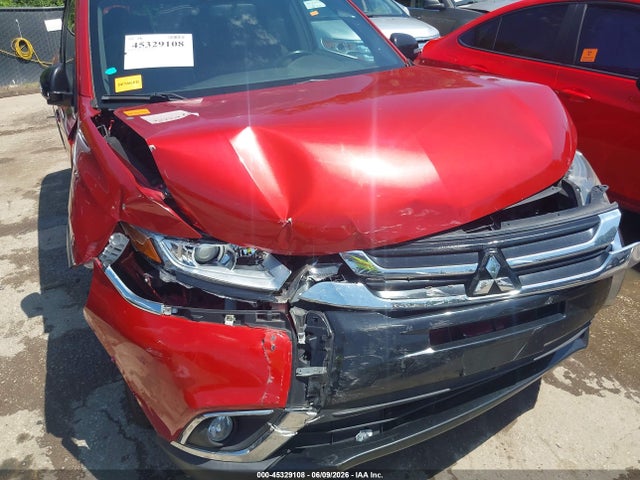 45329108 :رقم المزاد ، JA4AD3A35JZ035045 vin ، 2018 Mitsubishi Outlander Le مزاد بيع
