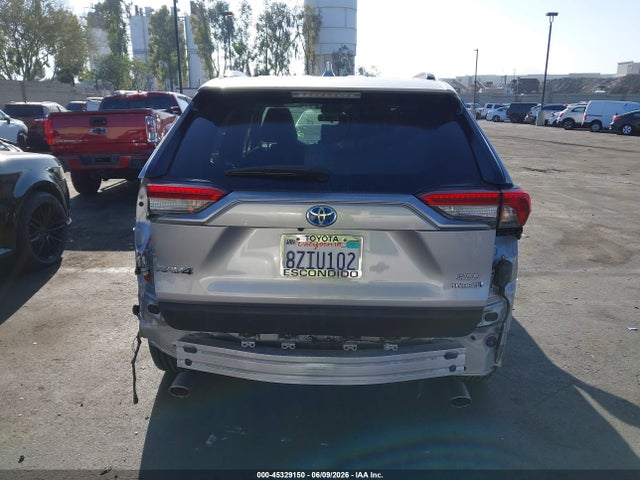 JTMRWRFV8MD135741 Toyota Rav4 Hybrid Xle