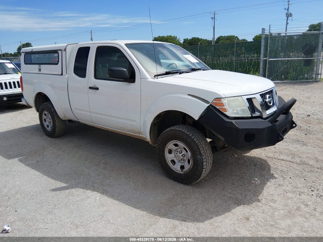 2015 1N6BD0CT5FN737819 main image