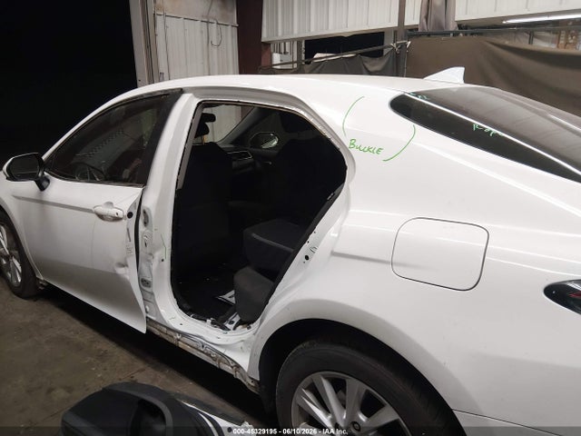 Toyota CAMRY LE 2022 4T1C11AK2NU712912 Image 6