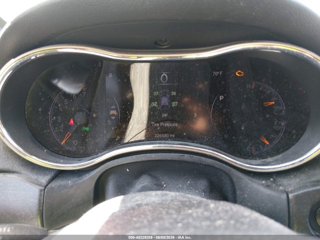 Продаж на аукціоні авто 2015 Jeep Grand Cherokee Laredo, vin: 1C4RJFAG8FC790545, номер лоту: 45329209