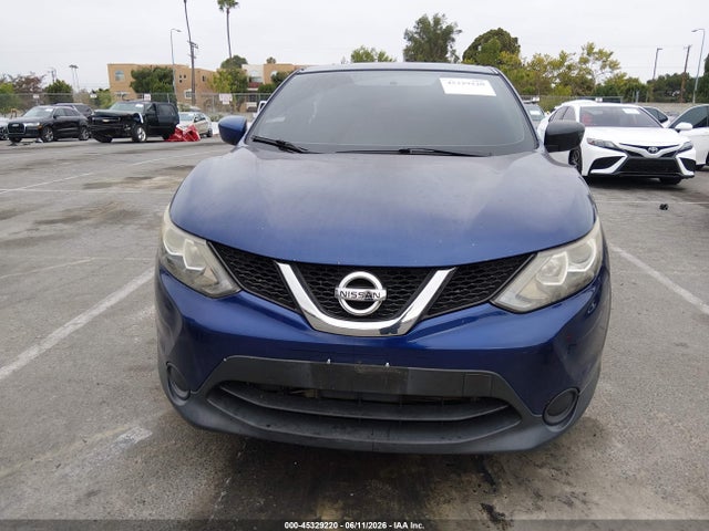 JN1BJ1CP1JW104048 Nissan Rogue Sport S