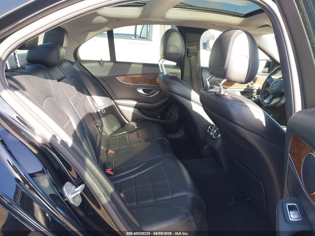 Продажа на аукционе авто 2016 Mercedes-benz C 300, vin: 55SWF4JB9GU141904, номер лота: 45329225
