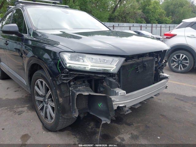 Продажа на аукционе авто 2017 Audi Q7 3.0t Premium, vin: WA1LAAF79HD028771, номер лота: 45329287