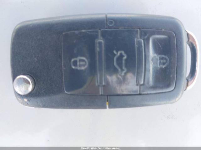 2006 Volkswagen New Beetle 2.5 მანქანა იყიდება აუქციონზე, vin: 3VWRF31Y26M306986, აუქციონის ნომერი: 45329298