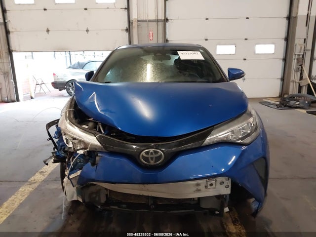 Toyota C-HR XLE 2022 NMTKHMBX6NR143279 Image 13