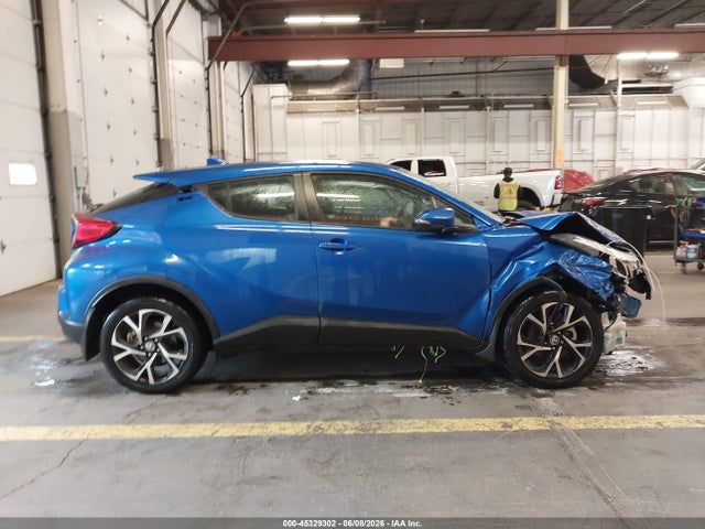 Toyota C-HR XLE 2022 NMTKHMBX6NR143279 Image 14