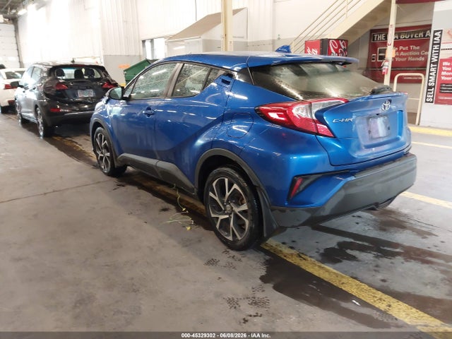 Toyota C-HR XLE 2022 NMTKHMBX6NR143279 Image 3