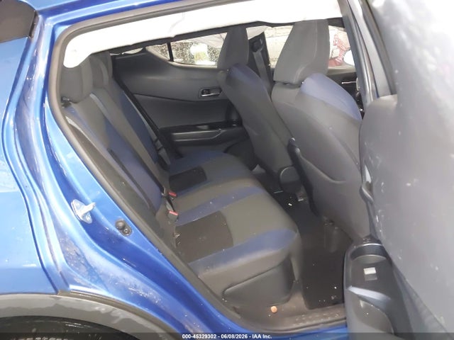 Toyota C-HR XLE 2022 NMTKHMBX6NR143279 Image 8