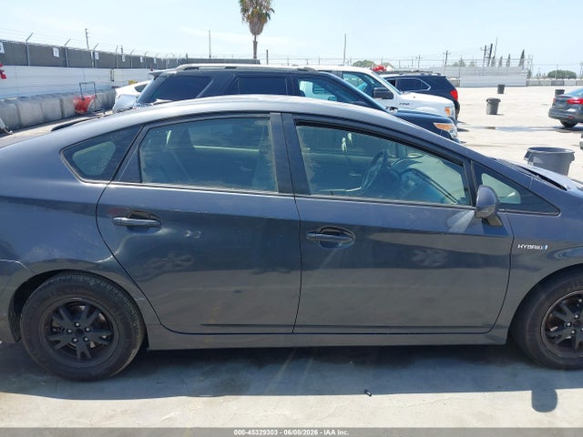 45329303 :رقم المزاد ، JTDKN3DU5E1754375 vin ، 2014 Toyota Prius Three مزاد بيع
