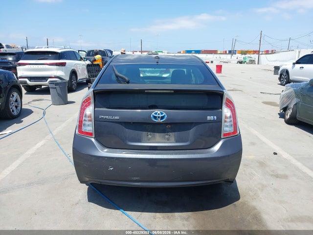 45329303 :رقم المزاد ، JTDKN3DU5E1754375 vin ، 2014 Toyota Prius Three مزاد بيع