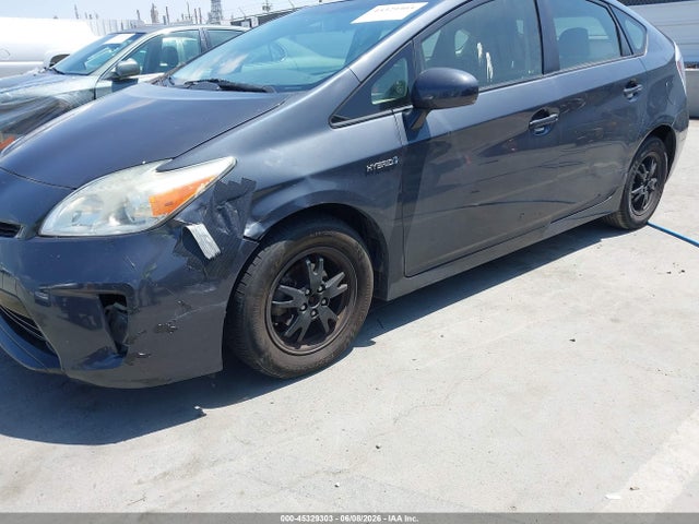 45329303 :رقم المزاد ، JTDKN3DU5E1754375 vin ، 2014 Toyota Prius Three مزاد بيع