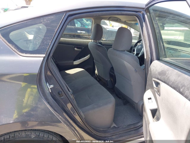 45329303 :رقم المزاد ، JTDKN3DU5E1754375 vin ، 2014 Toyota Prius Three مزاد بيع