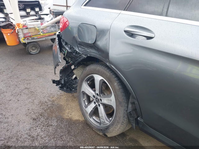 WDC0G4KBXJV063252 Mercedes-Benz Glc 300 4matic
