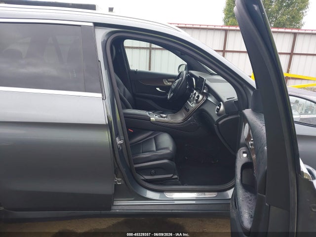 WDC0G4KBXJV063252 Mercedes-Benz Glc 300 4matic