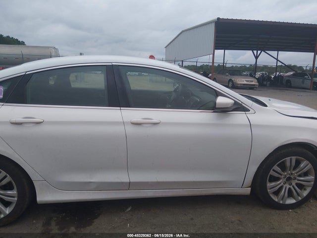 2016 Chrysler 200 Limited მანქანა იყიდება აუქციონზე, vin: 1C3CCCAB1GN147399, აუქციონის ნომერი: 45329362