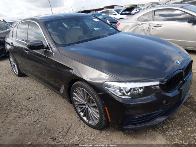 2017 Bmw 530i მანქანა იყიდება აუქციონზე, vin: WBAJA5C31HG897611, აუქციონის ნომერი: 45329371
