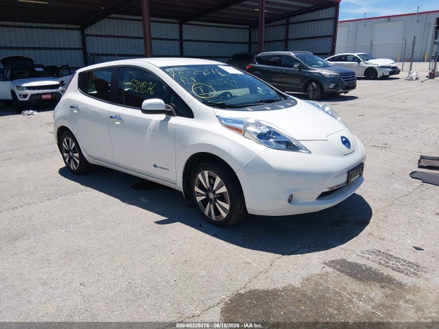 2015 Nissan Leaf Sv მანქანა იყიდება აუქციონზე, vin: 1N4AZ0CP0FC328826, აუქციონის ნომერი: 45329376