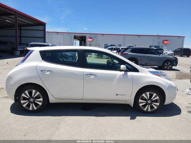 Nissan LEAF SV 2015 1N4AZ0CP0FC328826 Image 13