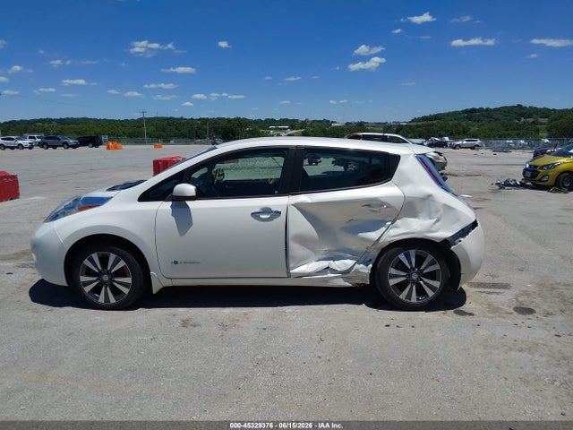 Nissan LEAF SV 2015 1N4AZ0CP0FC328826 Image 14