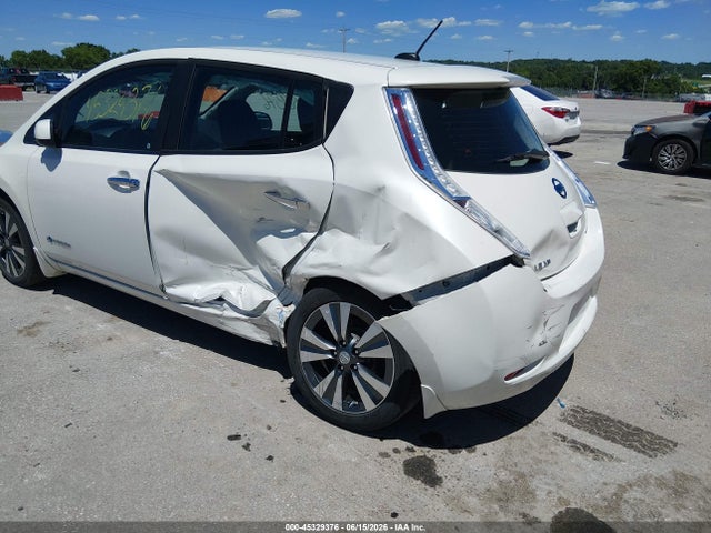 Nissan LEAF SV 2015 1N4AZ0CP0FC328826 Image 6