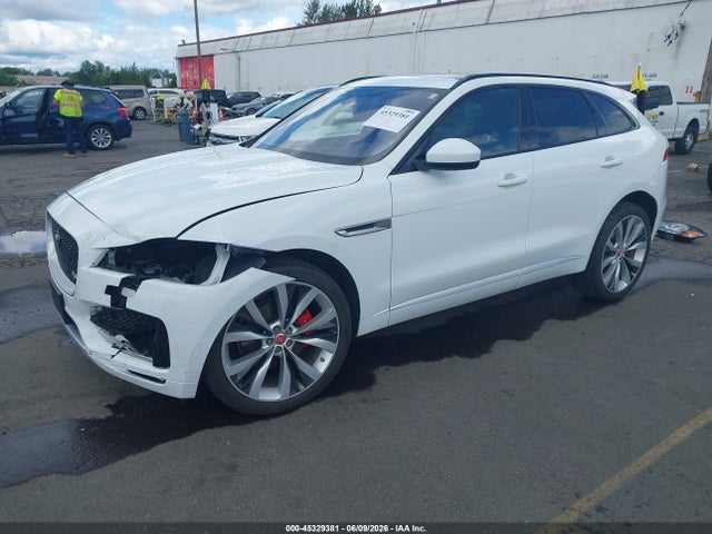 Jaguar F-PACE S 2017 SADCM2BV3HA089806 Image 2