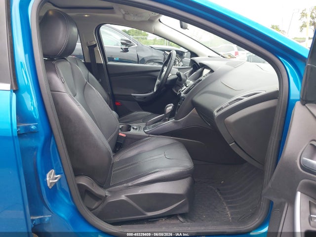Продажа на аукционе авто 2014 Ford Focus Titanium, vin: 1FADP3N21EL102332, номер лота: 45329409