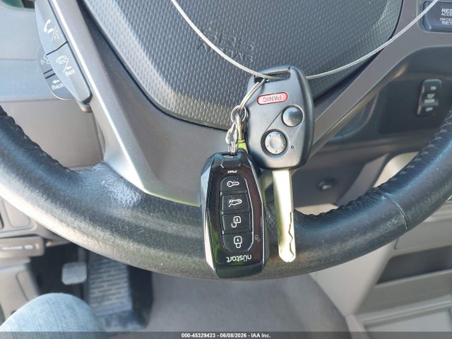 45329423 :رقم المزاد ، 5FPYK1F50AB002606 vin ، 2010 Honda Ridgeline Rtl مزاد بيع