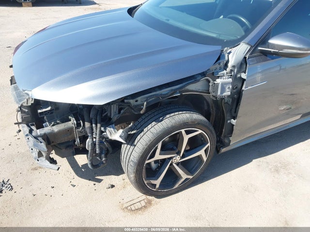 1VWMA7A38MC017954 Volkswagen Passat 2.0t R-line