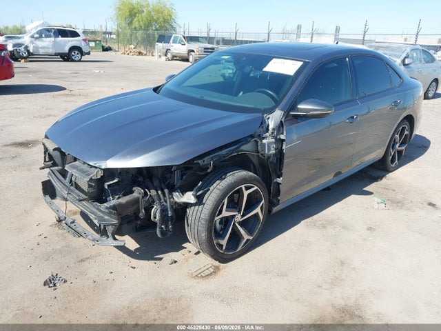 1VWMA7A38MC017954 Volkswagen Passat 2.0t R-line