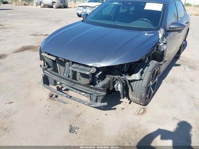 1VWMA7A38MC017954 Volkswagen Passat 2.0t R-line
