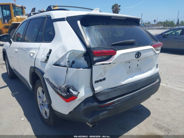 2T3P1RFV8KW005545 Toyota Rav4 Xle