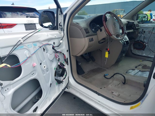 2004 Toyota Sienna Xle Limited მანქანა იყიდება აუქციონზე, vin: 5TDZA22C14S137863, აუქციონის ნომერი: 45329459