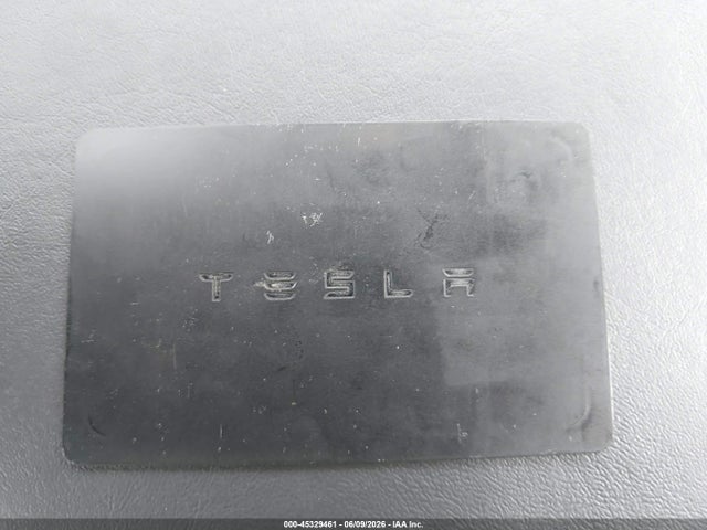 Tesla Model 3 Long Range/mid Range 2018 5YJ3E1EA5JF018132 Image 10