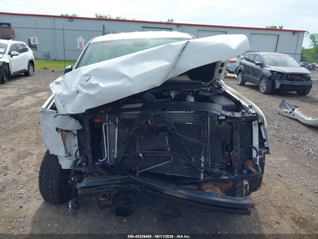 2011 Chevrolet Tahoe Commercial Fleet მანქანა იყიდება აუქციონზე, vin: 1GNSK2E0XBR270687, აუქციონის ნომერი: 45329468