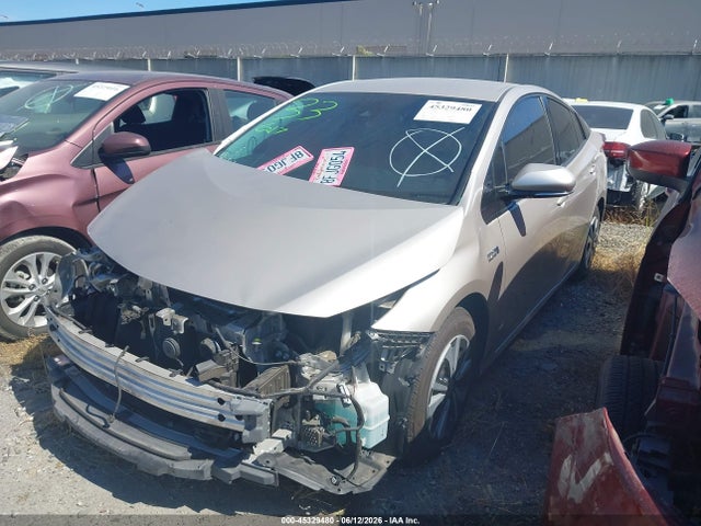 Toyota Prius Prime Plus 2018 JTDKARFP3J3080442 Image 2
