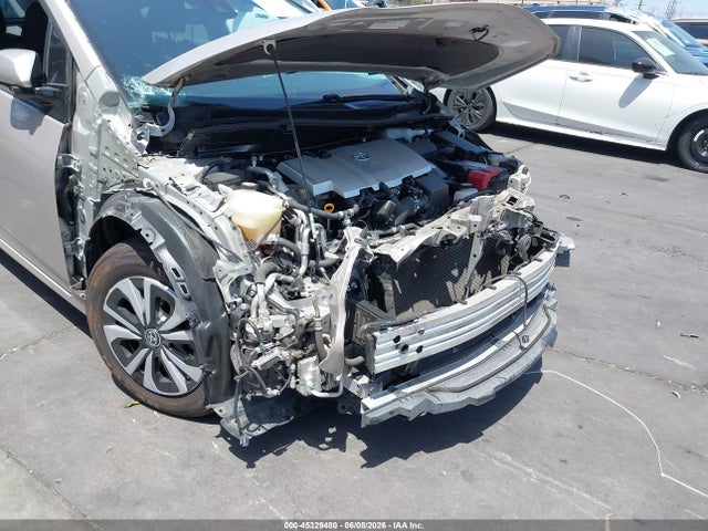 Toyota Prius Prime Plus 2018 JTDKARFP3J3080442 Image 6