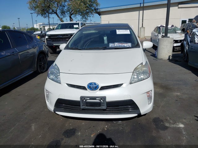 Toyota Prius Three 2014 JTDKN3DU9E1762513 Image 13