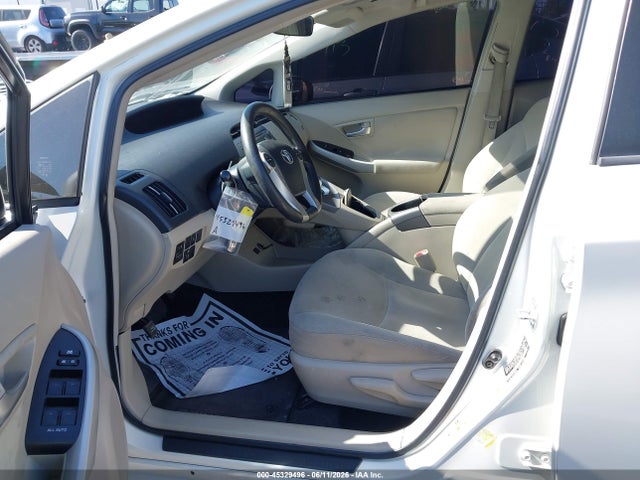Toyota Prius Three 2014 JTDKN3DU9E1762513 Image 5