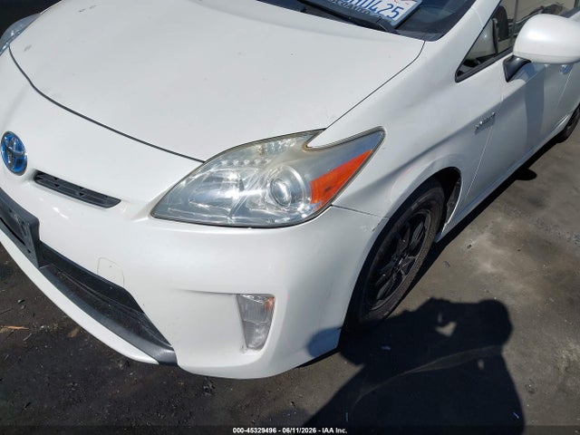 Toyota Prius Three 2014 JTDKN3DU9E1762513 Image 6