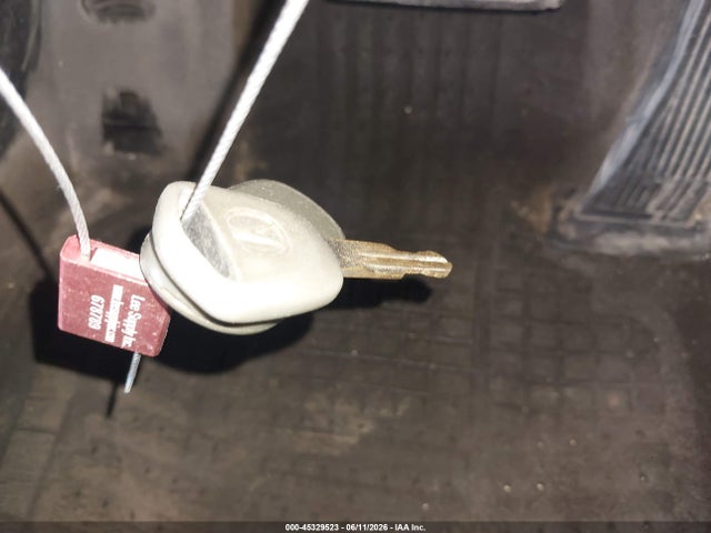 45329523 :رقم المزاد ، 19UUA66275A047006 vin ، 2005 Acura Tl مزاد بيع