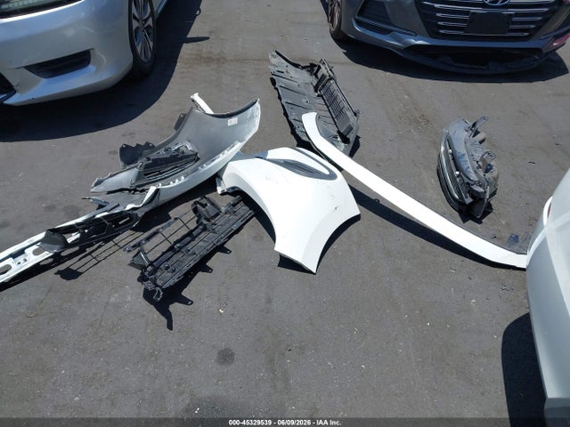 19XZE4F98KE032579 Honda Insight Touring