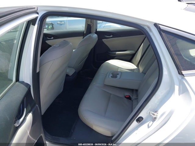 19XZE4F98KE032579 Honda Insight Touring