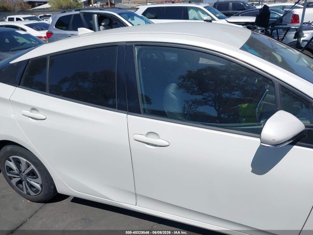 JTDKARFP5H3057562 Toyota Prius Prime Premium