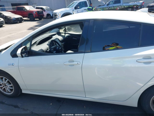 JTDKARFP5H3057562 Toyota Prius Prime Premium