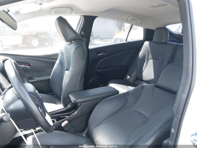 JTDKARFP5H3057562 Toyota Prius Prime Premium