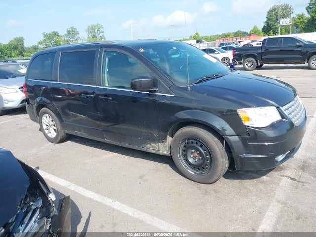 Продаж на аукціоні авто 2018 Dodge Grand Caravan Sxt, vin: 2C4RDGCG1JR265773, номер лоту: 45329551