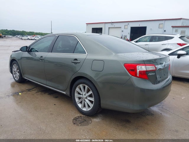 45329552 :رقم المزاد ، 4T4BF1FK5ER352417 vin ، 2014 Toyota Camry Xle مزاد بيع