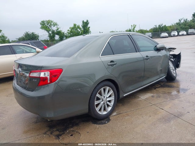 45329552 :رقم المزاد ، 4T4BF1FK5ER352417 vin ، 2014 Toyota Camry Xle مزاد بيع